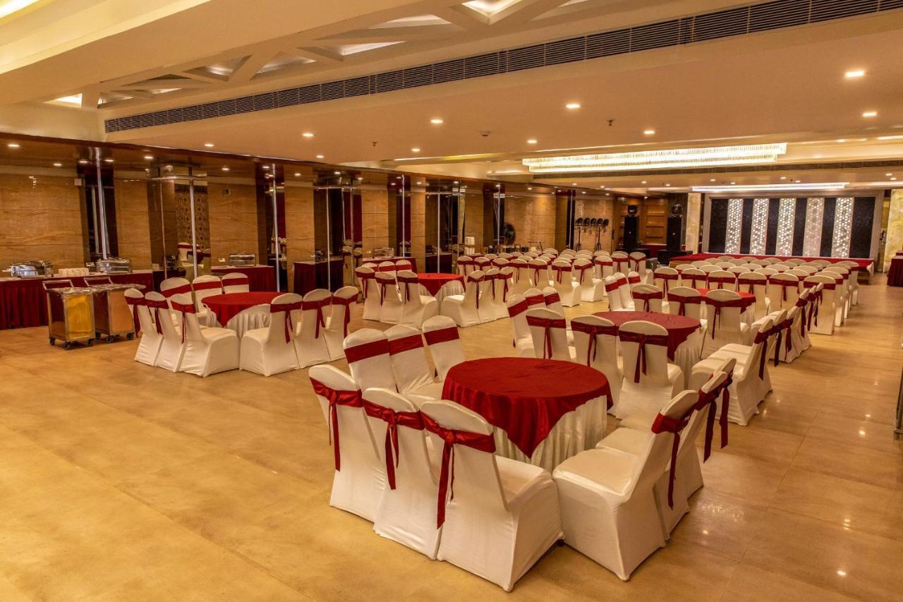 Dng The Grand Hotel Kanpur Eksteriør billede